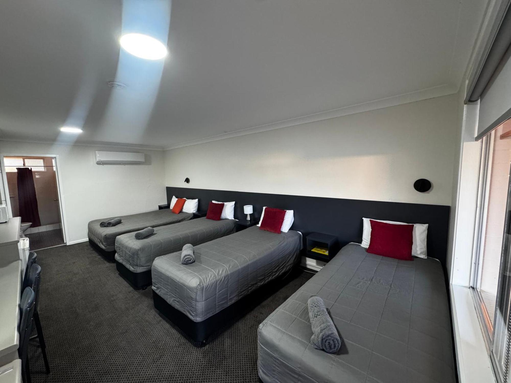 Altona Motel Uralla Luaran gambar